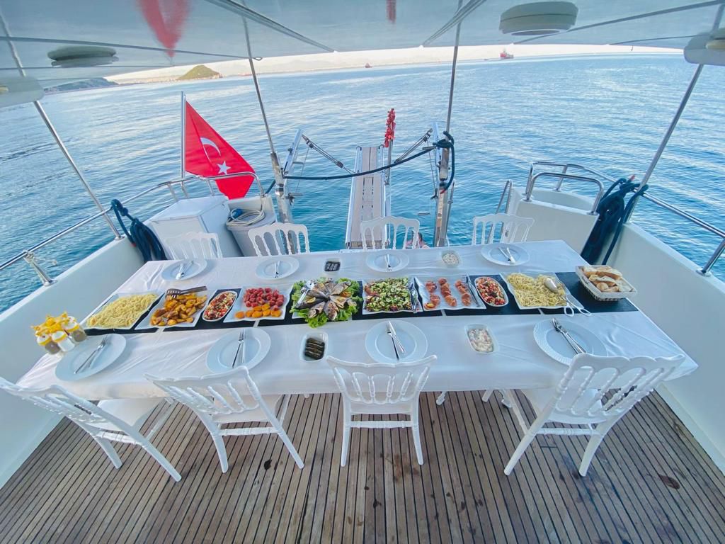 Antalya Custom Built Motor Yacht Rental – 44